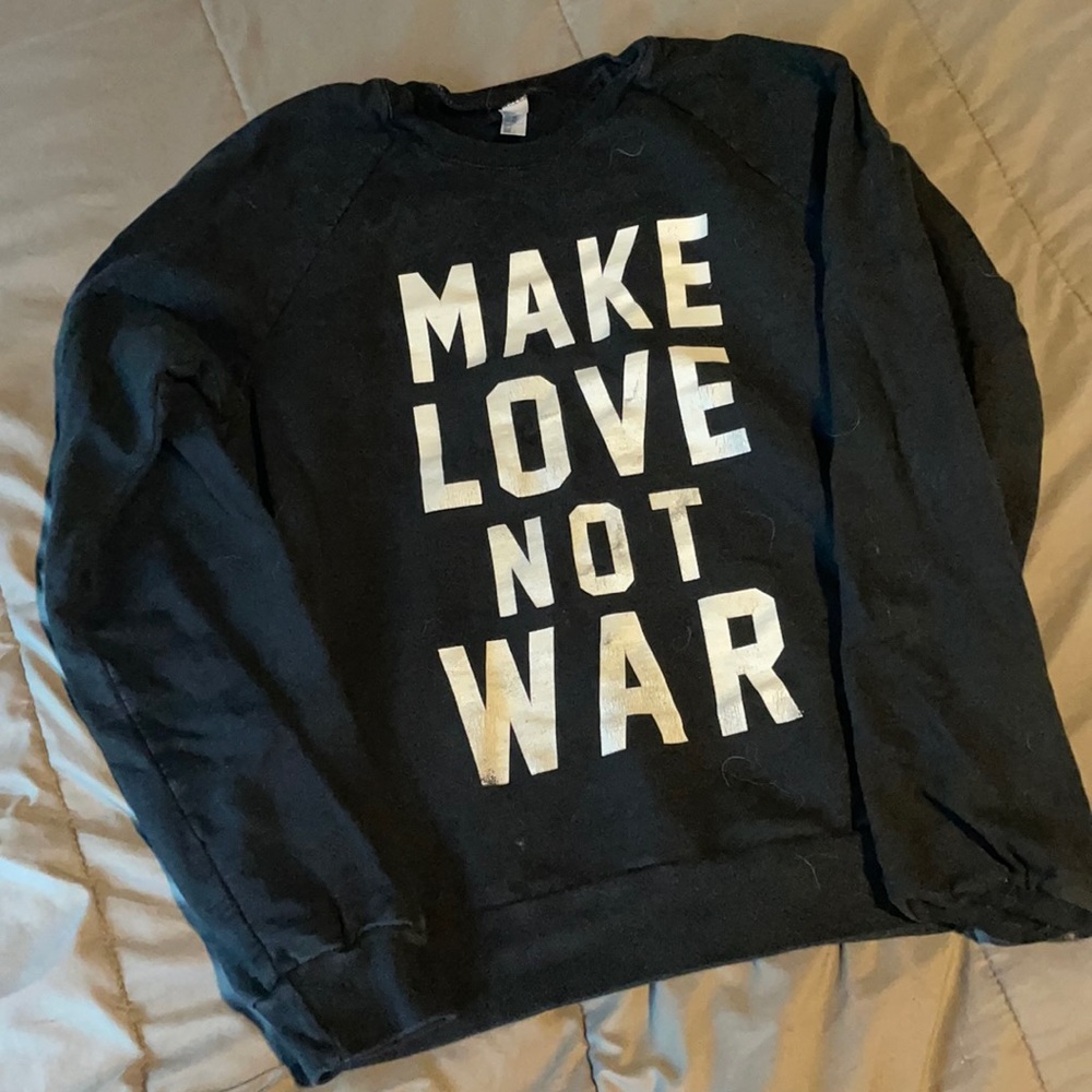Black/White American Apparel “Make Love Not War” Sweater Size Small